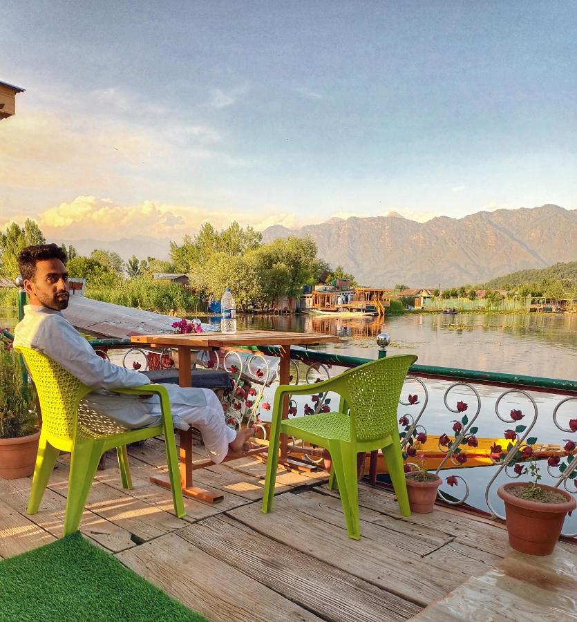 Raja'S Palace Houseboat - Kashmir Srinagar  Ngoại thất bức ảnh